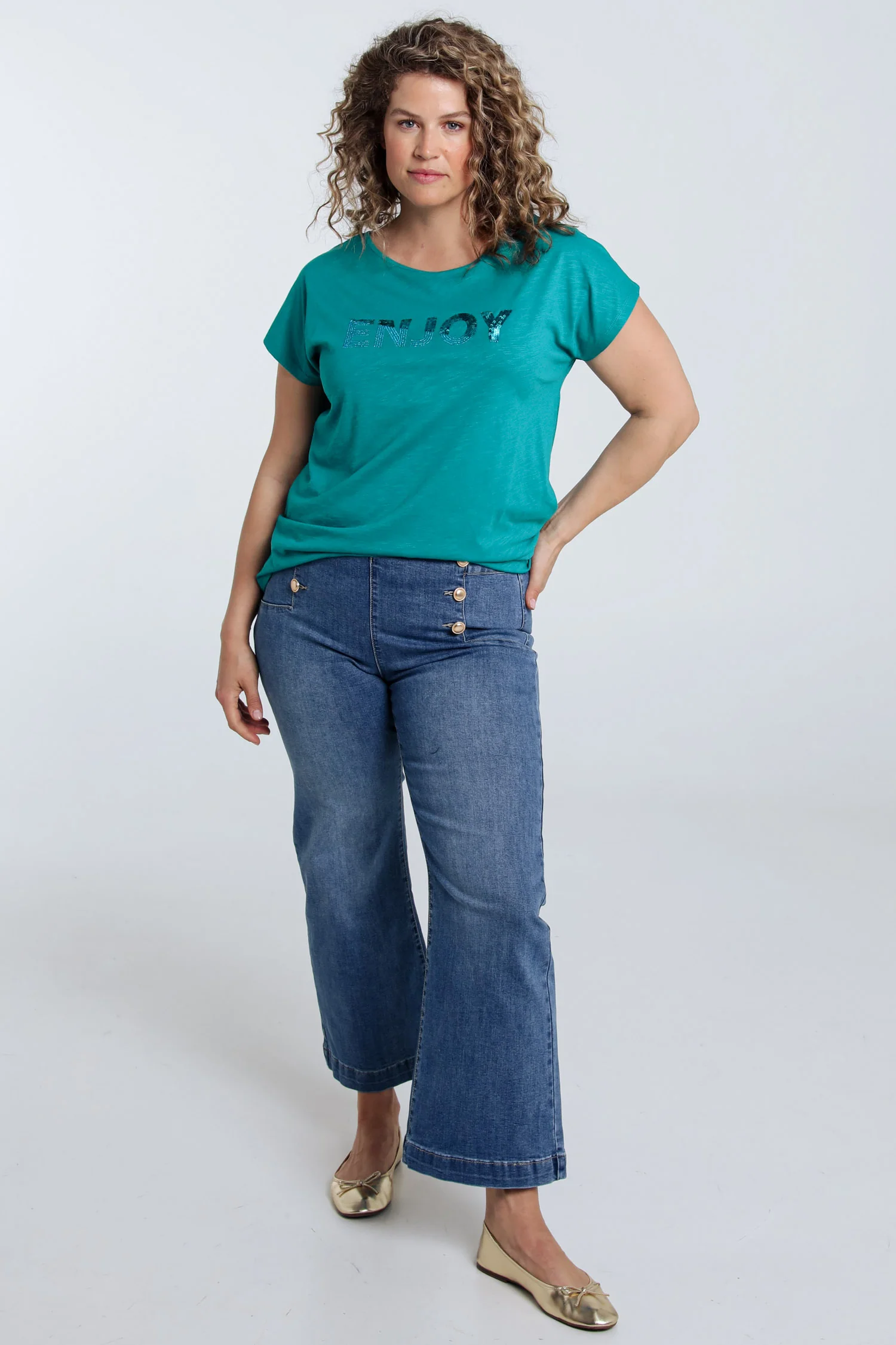 T-shirt uni avec broderie Enjoy et sequins - Image 18