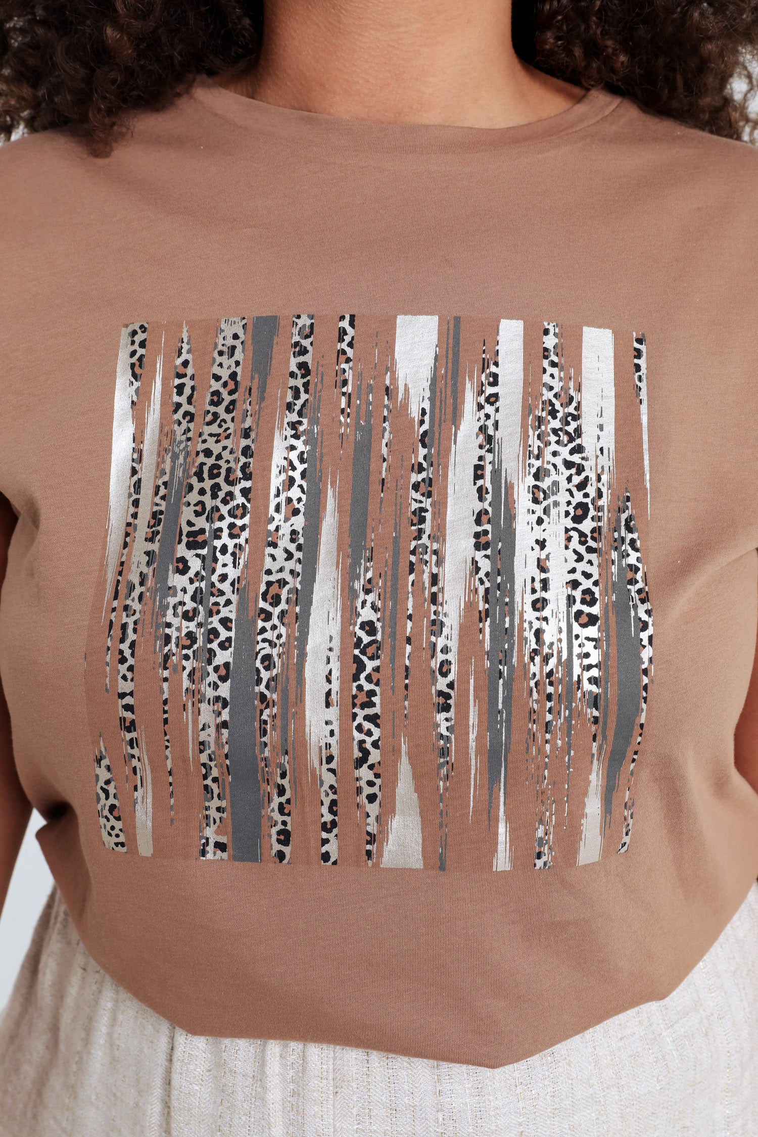 T-shirt uni en coton avec imprimé foil et léopard - Image 3