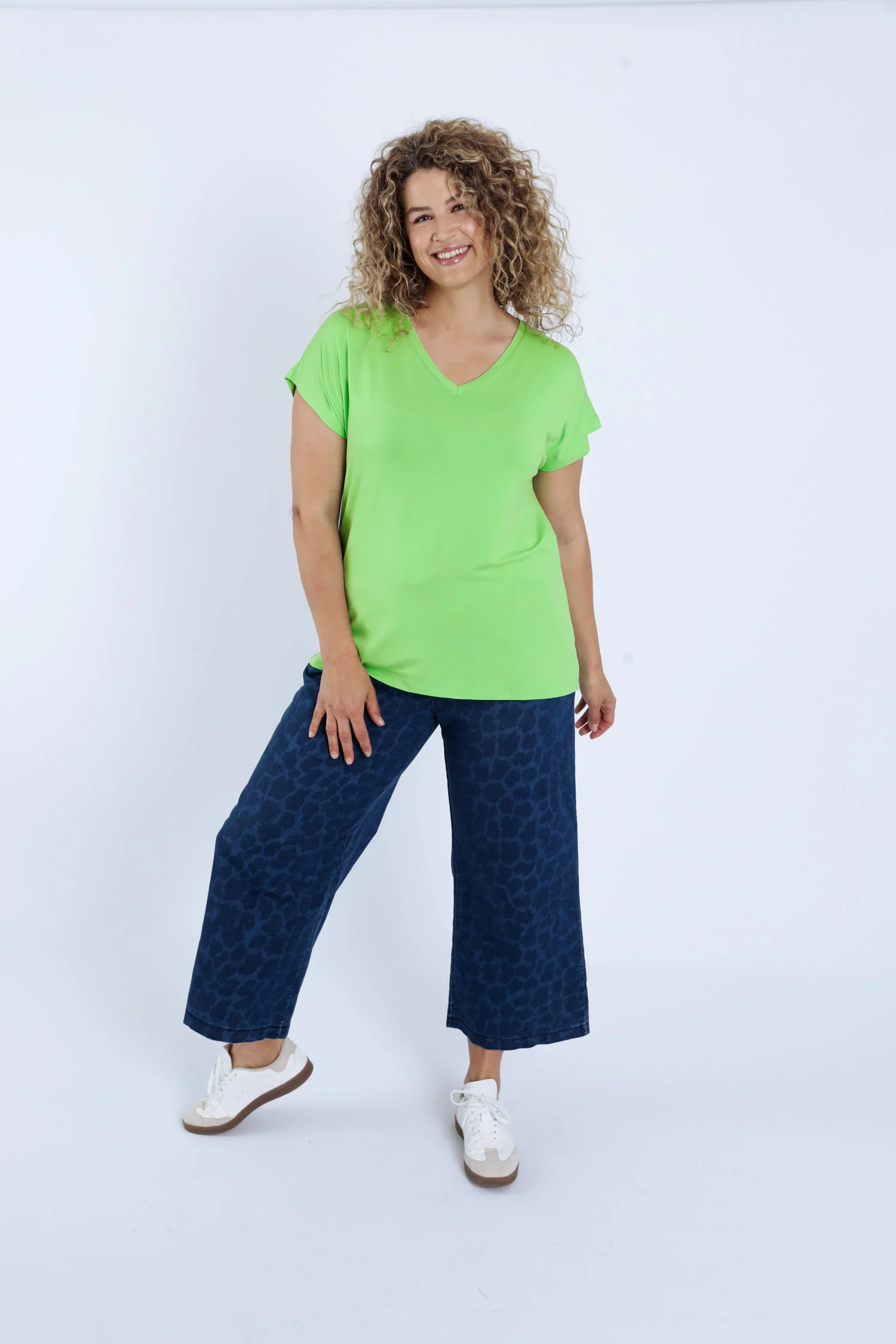 T-shirt uni en viscose - Image 39